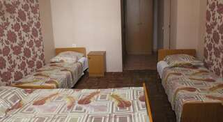 Гостиница Гостевой Дом Марин Адлер Четырехместный номер с балконом-3