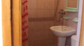 Гостиница Гостевой Дом Марин Адлер Трехместный номер "Комфорт" с душем-4